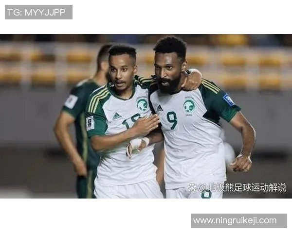 以世界知名足球球星书签收藏展现绿茵场上热血与荣耀 以世界知名足球球星书签收藏展现绿茵场上热血与荣耀