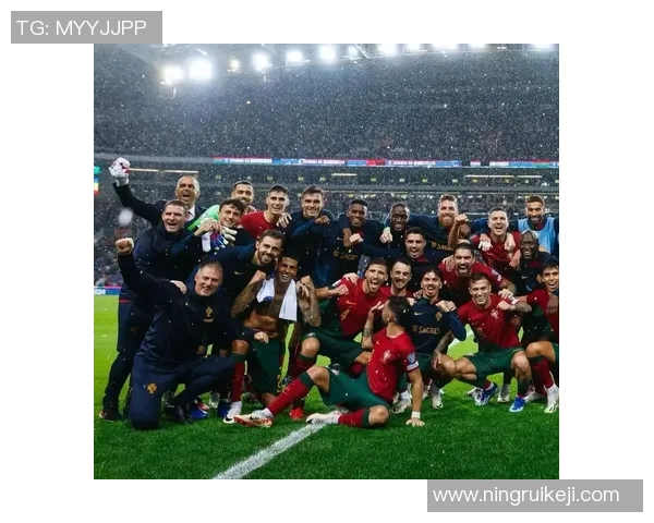 最帅足球球星女友穿搭大揭秘 时尚与运动的完美结合 最帅足球球星女友穿搭大揭秘 时尚与运动的完美结合